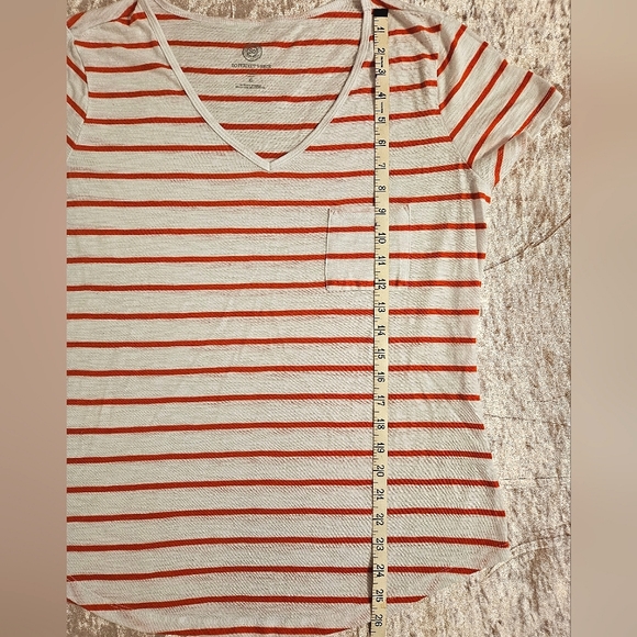 5/$25 Red and White Short Sleeved Tee - Picture 6 of 9
